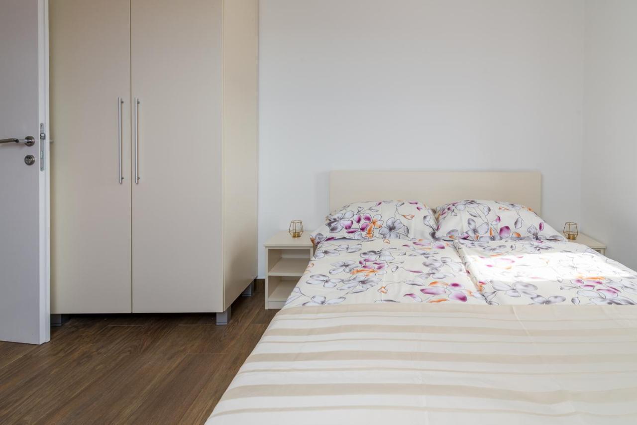 Apartments&Rooms Lavanda Malinska Extérieur photo