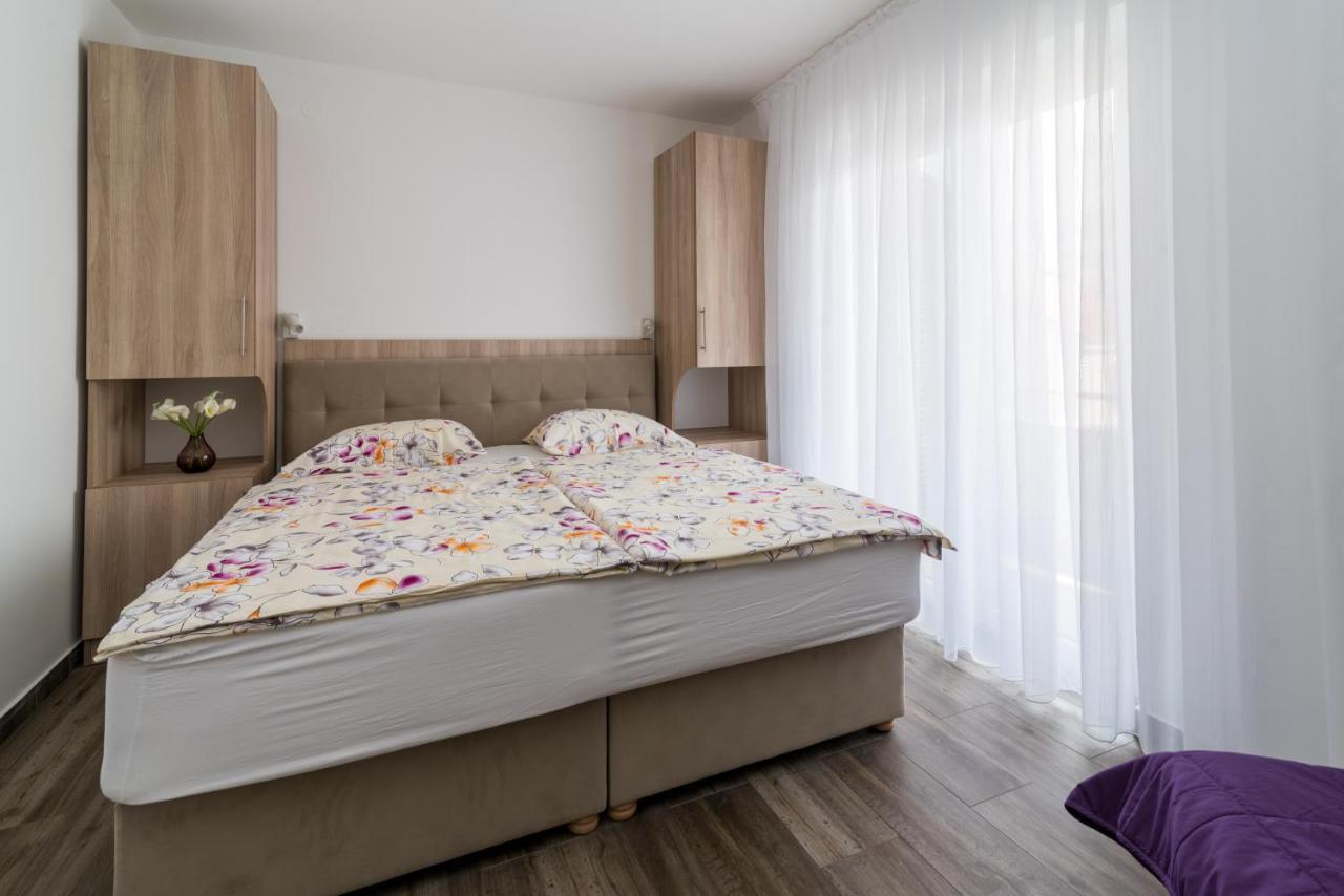 Apartments&Rooms Lavanda Malinska Extérieur photo